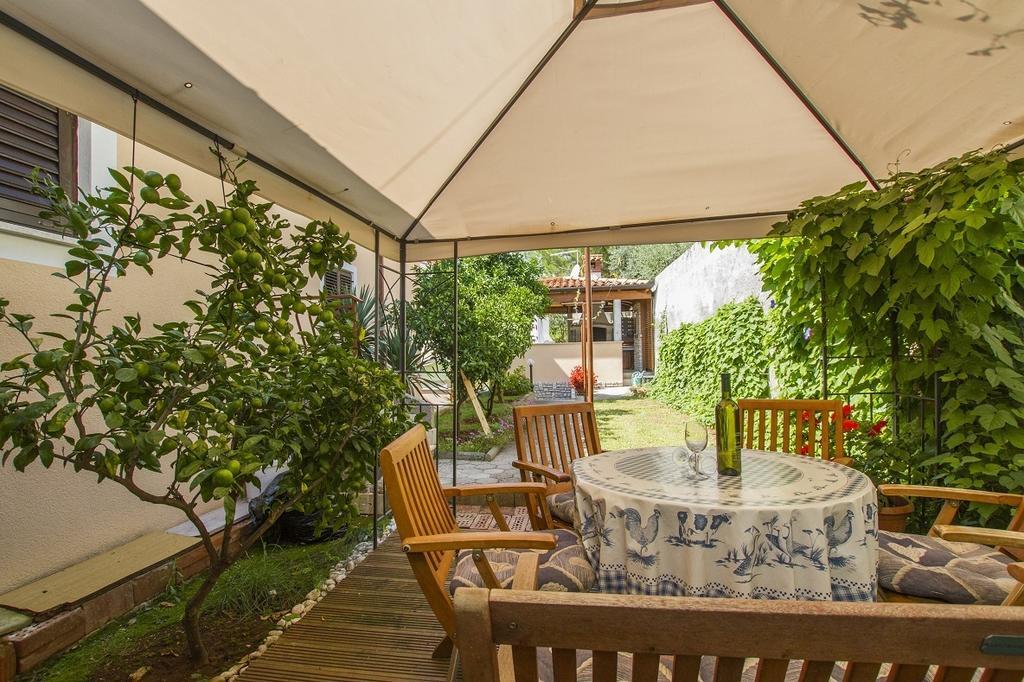 Apartments Emilia غاباس الغرفة الصورة